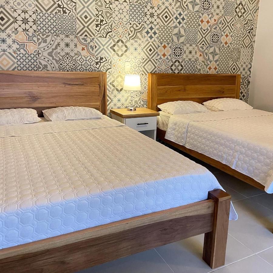 Hotel Mono Azul 奎波斯城 外观 照片