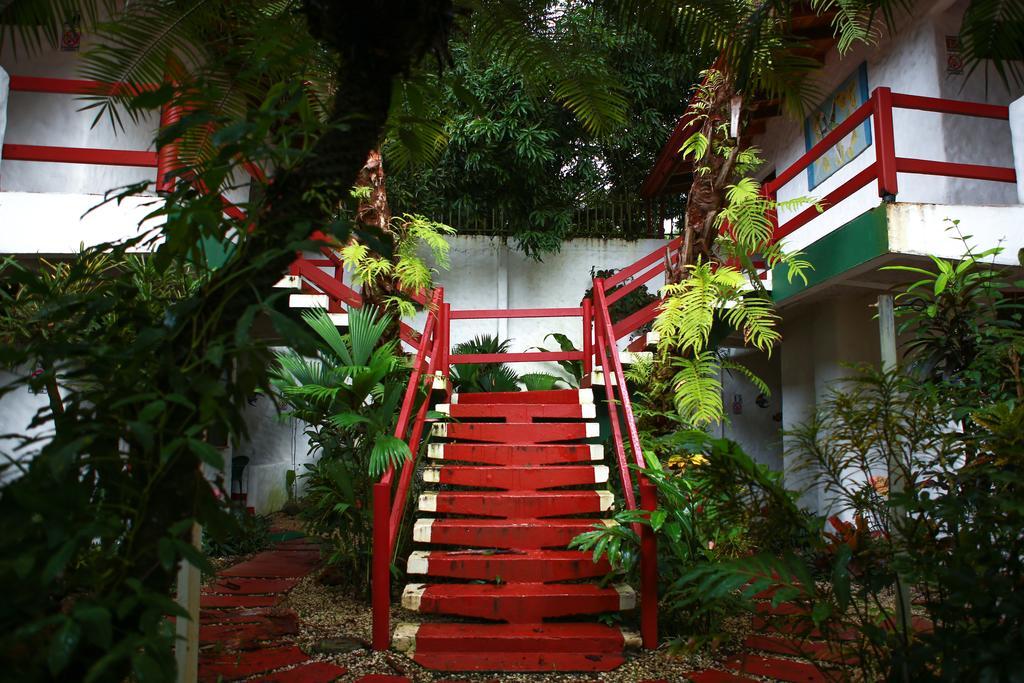 Hotel Mono Azul 奎波斯城 外观 照片